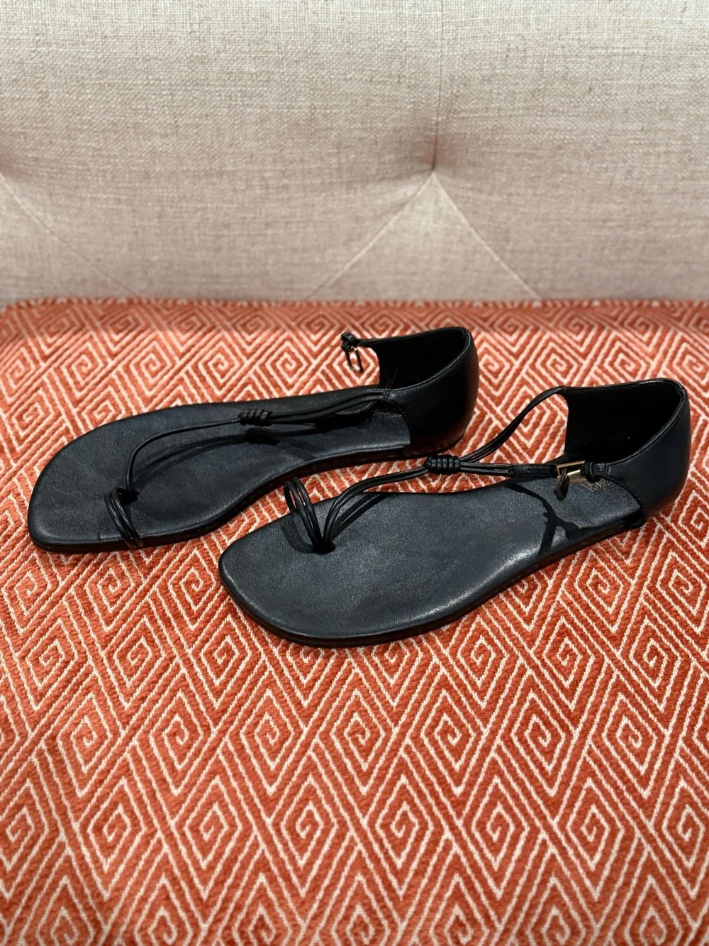 ZARA FLAT SANDALS WITH KNOTTED TOE STRAP Sz 8 - Picture 3 of 7